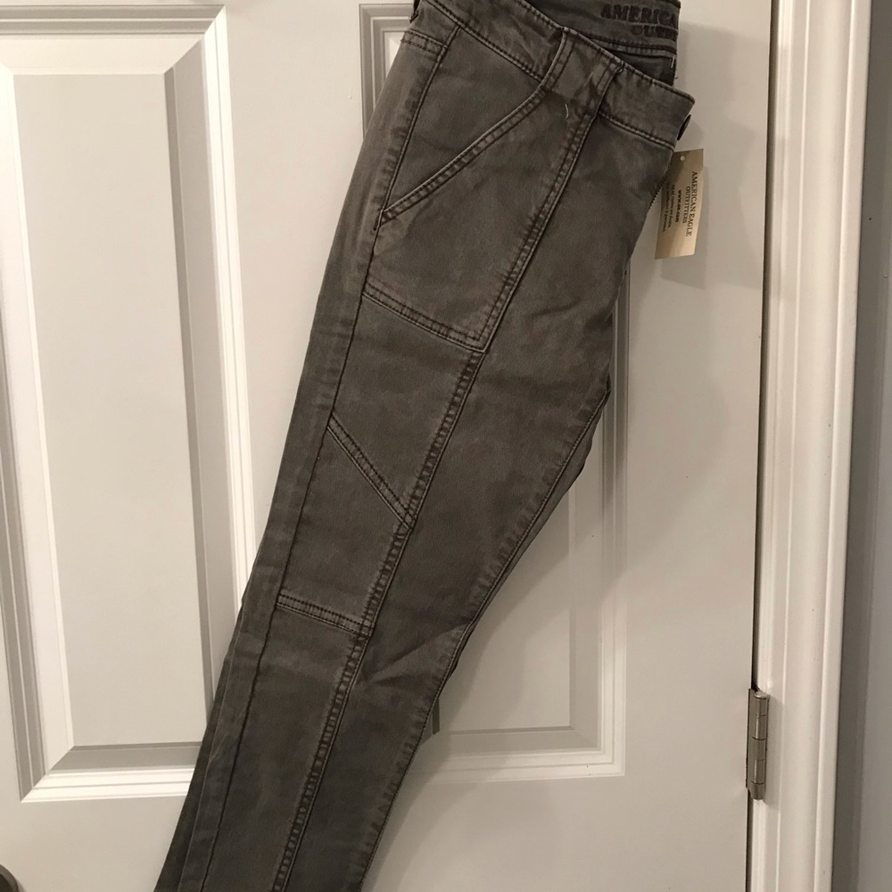 AE Army Green Crop Jegging